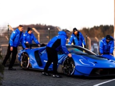 Ford GT Mk IV wjechał na podium Nürburgringu. Uzyskał czas 6:15.977