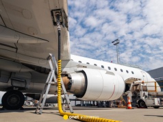 Główne węzły lotnicze Europy zagrożone brakiem paliwa. Pasażerowie już odczuwają skutki. Nadciąga poważny kryzys