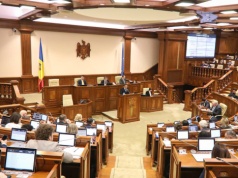 Mołdawia odcina się od Rosji. Parlament wypowiedział ważną umowę