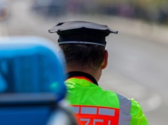 Wypadek w Niemczech. Dwie osoby ranne, Polak próbował wprowadzić policję w błąd