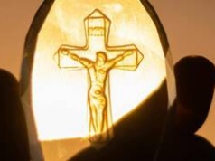 W Wielki Piątek obowiązuje post ścisły. Czego nie wolno w Wielki Piątek?