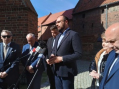 Poseł PiS Krzysztof Szczucki zawieszony! Burza wokół wypowiedzi i zarzutów