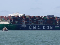 Pierwszy zachodni statek od tygodni przepłynął przez Ormuz