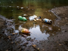 "Nie bądź cieć - podnieś śmieć". Wiosenne porządki nad Białą