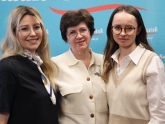 Dwuzmianowe przedszkole oraz zajęcia dla seniorów i maluchów