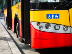 Wielkanoc w Warszawie. Zmiany w kursowaniu komunikacji miejskiej