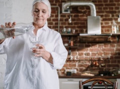 Amerykańskie agencje będą monitorować wodę pitną pod kątem obecności leków i mikroplastiku