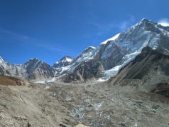 Skandal na Evereście? Fakty są nieco inne, niż podają media