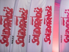 Podwyżki w gliwickiej walcowni. Pracownicy dostaną 300 zł więcej