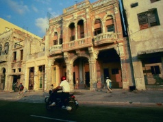 Turystyczny raj umiera. Kryzys wykończył znaną wyspę. Liczby mówią same za siebie