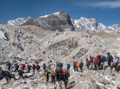 Przewodnicy mieli podtruwać turystów w Himalajach. Wyłudzali pieniądze za akcje ratunkowe