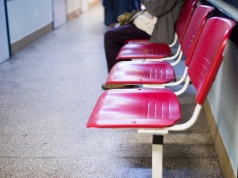 Bezwzględna zasada w przychodni. Pracownik rejestracji nie może odmówić