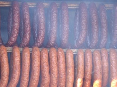 Wędlina na Wielkanoc – domowa lub ze sklepu