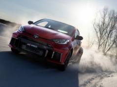 Toyota nie odpuszcza aut spalinowych. Świat jeszcze długo będzie ich potrzebował