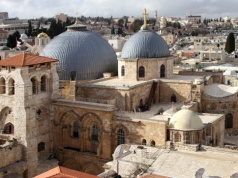 Wielka Sobota – Bazylika Grobu Pańskiego. Miejsce Grobu i spotkania ze Zmartwychwstałym 