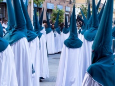 Jak świętuje się Wielkanoc poza Polską? Najbardziej niezwykłe tradycje