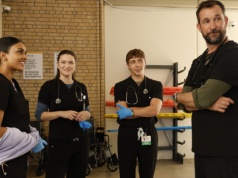 Najlepsze seriale tego roku, które musisz znać