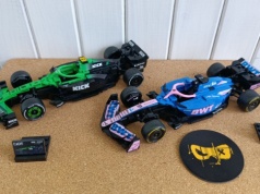 Recenzja zestawów klocków CaDA Kick Sauber oraz Alpine w skali 1:24