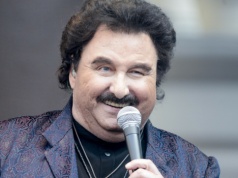 Quiz z piosenkami Krzysztofa Krawczyka. Na czwartym pytaniu zaczynają się schody