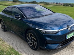 Volkswagen ID.7 stał się alternatywą dla najtańszej Tesli Model 3. Teraz dzieli je tylko 1650 zł i 24,1 cm