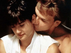 "Uwierz w ducha" powraca na ekrany. Kultowy film już w niedzielę na antenie TVN