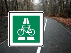 Zielony znak z rowerem. Niewinna tablica, a potrafi uszczuplić portfel w kilka minut