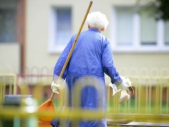 Ponad dwie trzecie seniorów wciąż chce pracować. Oto co motywuje ich najbardziej