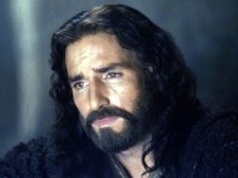 Wiadomo, kto wcieli się w rolę Jezusa w NOWEJ części "Pasji". Mel Gibson zmienił głównego aktora. Dobry wybór?
