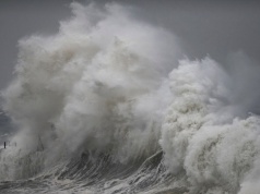 Marynarz wypadł za burtę, nadano sygnał "mayday". Akcja ratunkowa na Morzu Północnym