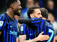 Siedem goli w hicie Serie A! Drużyna Zielińskiego nie miała litości