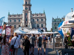 "Cywilizacja kończy się w Lublinie. Dalej, z winy tego komucha Tuska, brak dróg szybkiego ruchu, lotniska i kolei"