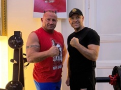 "Pudzian" trenował z Karolem Nawrockim. W lustrze odbił się szalik. Wiemy jaki!