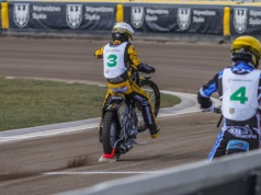 Żużel. Niecodzienna sytuacja. Szymon Woźniak uratował swojego rywala