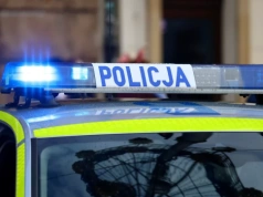 Wjechał Porsche w stację benzynową i zaczął uciekać. Akcja służb