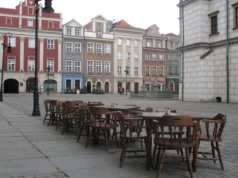 Agresywna kobieta w centrum Poznania. Biła i znieważała Ukrainkę