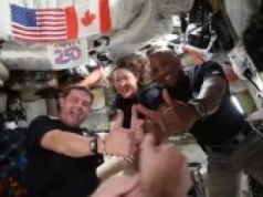 40 minut ciszy. Astronauci misji Artemis II po ciemnej stronie Księżyca