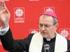 Kościół szykuje się na wojnę? Przewodniczący Episkopatu o "zrozumiałych obawach"