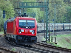Sprzedaż DB Schenker kroplówką dla Deutsche Bahn 