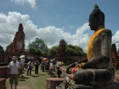 Turyści dają się nabrać jeszcze przed wylotem do Tajlandii. Tracą nie tylko pieniądze