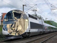 Tragedia na torach. 1 osoba nie żyje, niemal 30 jest rannych