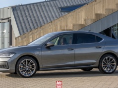 Skoda Superb z 268-konną hybrydą. Sprawdzamy, jak wypada na tle 2.0 TSI
