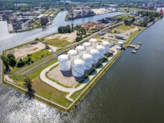 Unimot w trybie kryzysowym. Dywersyfikuje dostawy paliw