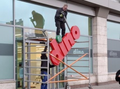 Analityk niżej ceni Dino, ale uważa kłopoty za przejściowe