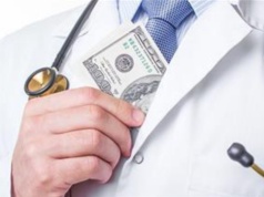 Lekarze byli przekupywani za wymuszanie szczepień przeciwko COVID