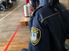 Częstochowska Straż Miejska zabezpieczała śniadanie wielkanocne, a także rozwoziła paczki dla osób potrzebujących