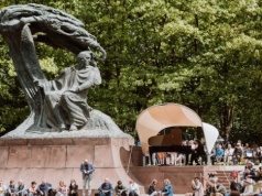 Zamieszanie z Koncertami Chopinowskimi w Łazienkach Królewskich. Muzyka będzie, ale nie na żywo