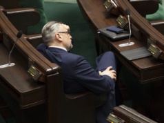 Lenz tłumaczy się ws. zabiegu w szpitalu! Chodziło o syna