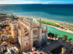 Wycieczka na Majorkę z Warszawy za 559 PLN 🌤️⛱️ Loty i noclegi w hotelu przy plaży 👙🌊