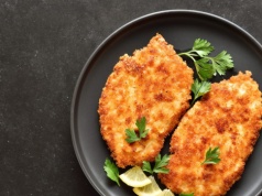 Boisz się kupować kurczaka w dyskontach? Eksperci: to mit