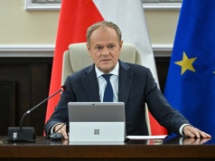 Premier Donald Tusk: Nie rezygnujemy z CPN. Będziemy dmuchać na zimne
